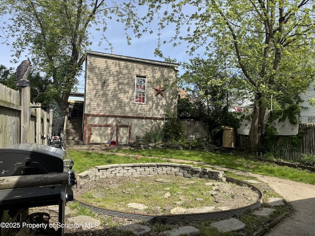525 N Hyde Park Ave, Scranton, PA 18504 - view of property exterior featuring stairway
