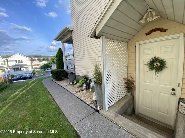 906 Cedar Ave, Scranton, PA 18505 - property entrance featuring a lawn