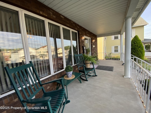 906 Cedar Ave, Scranton, PA 18505 - view of porch
