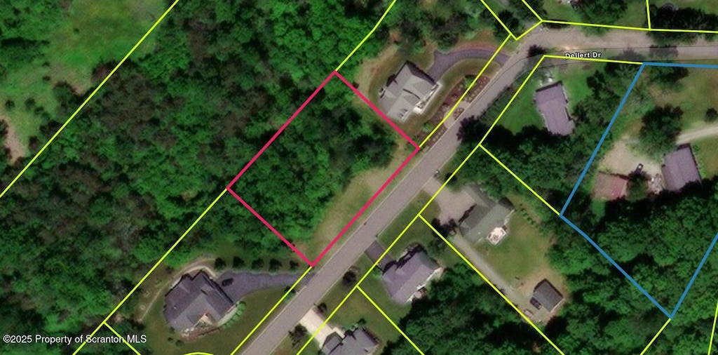 Dellert Dr, South Abington Twp, PA 18411