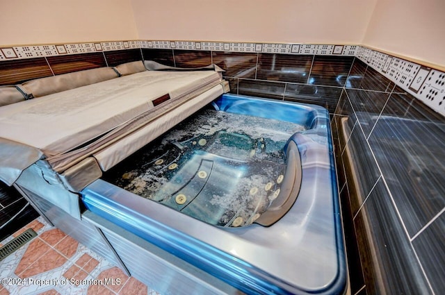 936 Main St, Peckville, PA 18452 - interior details featuring a hot tub