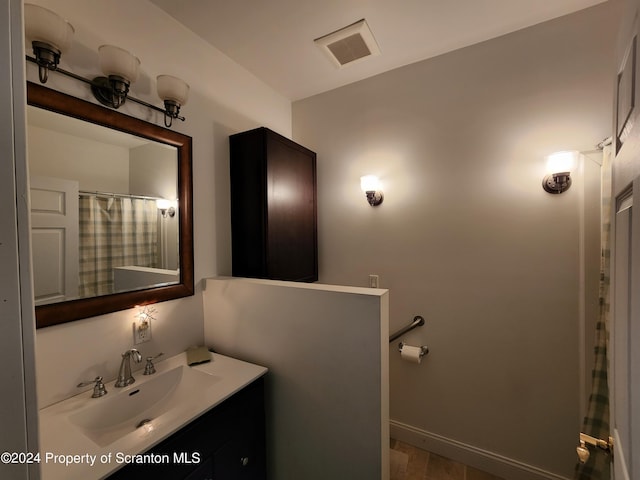 bathroom with vanity