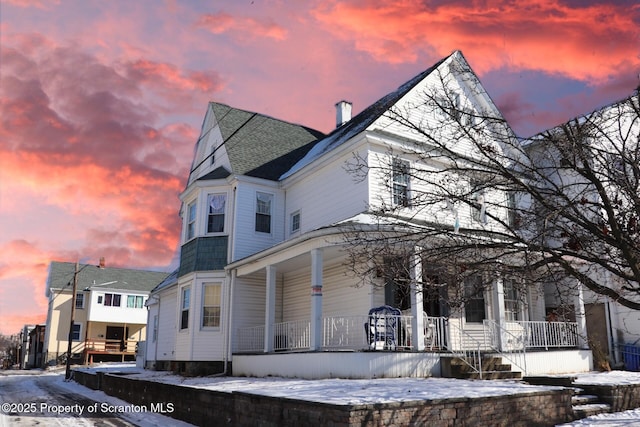 view of front of house featuring a porch