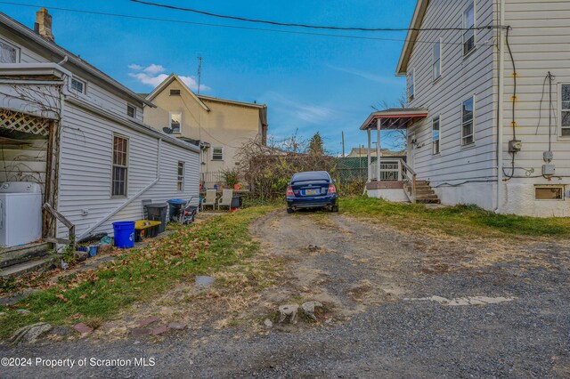 view of side of property