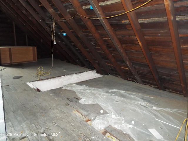 410 21st Ave, Scranton, PA 18504 - view of unfinished attic