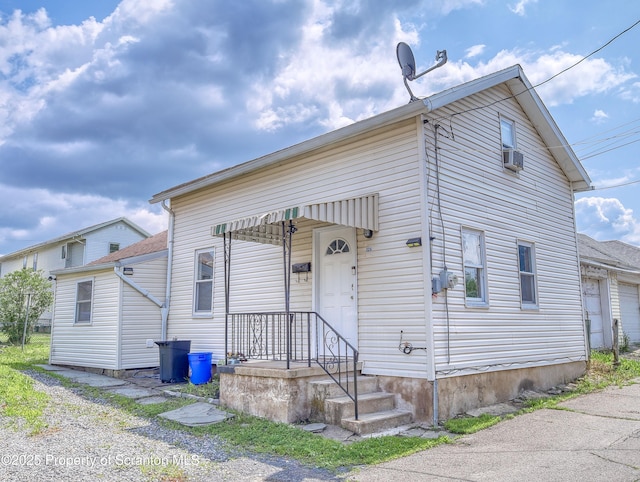 326 Neptune Pl, Scranton, PA 18505 - shotgun-style home with cooling unit