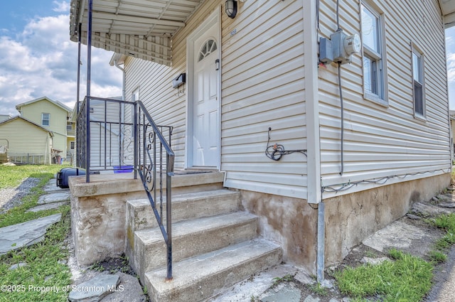 326 Neptune Pl, Scranton, PA 18505 - property entrance