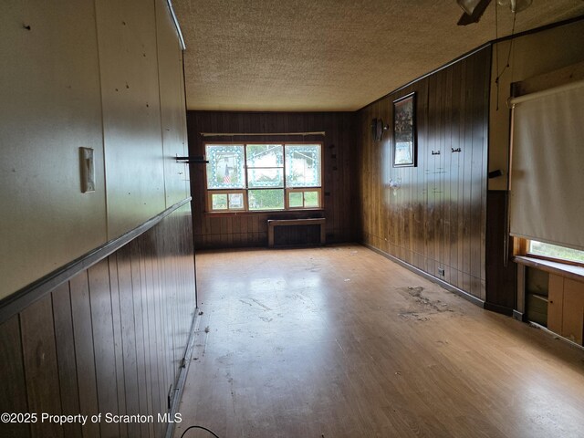 904 W Grant St, Blakely, PA 18447 - photo 4