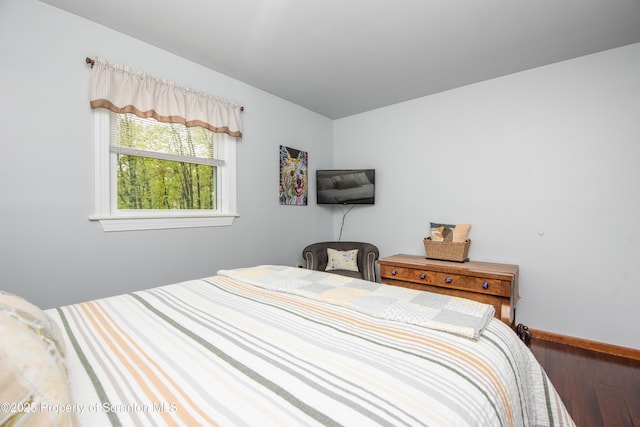 210 Willow Dr, Jefferson Twp, PA 18436 - bedroom with wood finished floors and baseboards