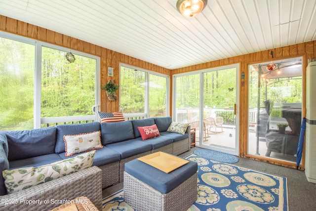 210 Willow Dr, Jefferson Twp, PA 18436 - sunroom featuring an outdoor hangout area
