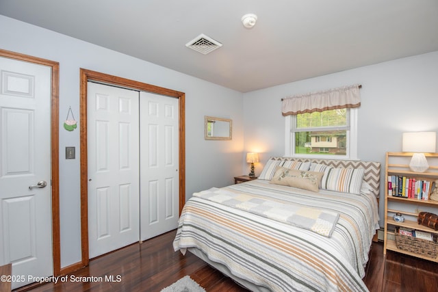 210 Willow Dr, Jefferson Twp, PA 18436 - bedroom featuring dark wood-type flooring and a closet