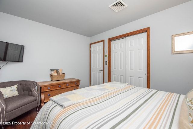 210 Willow Dr, Jefferson Twp, PA 18436 - bedroom featuring a closet