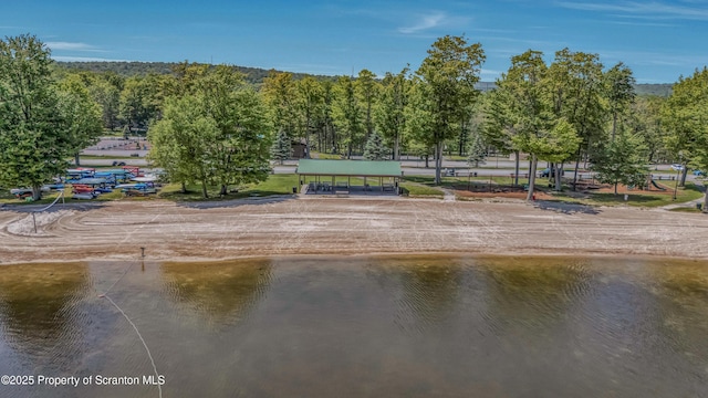 35 Cedar Dr, Covington Twp, PA 18424