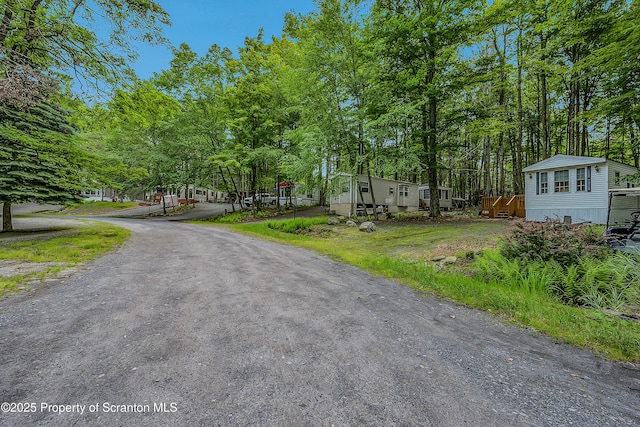 35 Cedar Dr, Covington Twp, PA 18424