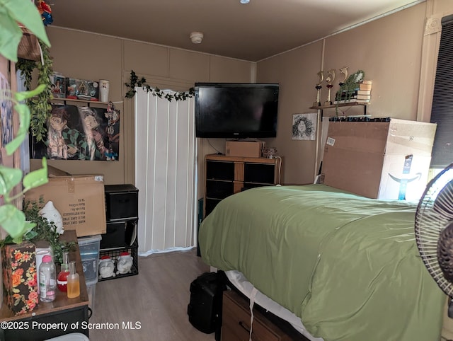 846 Capouse Ave, Scranton, PA 18509 - bedroom featuring wood finished floors