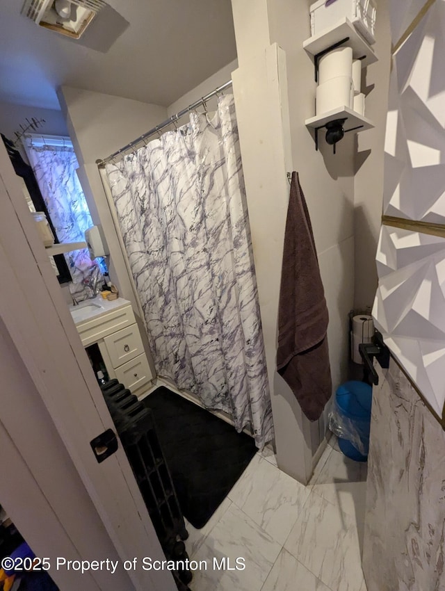 846 Capouse Ave, Scranton, PA 18509 - full bath with marble finish floors and curtained shower