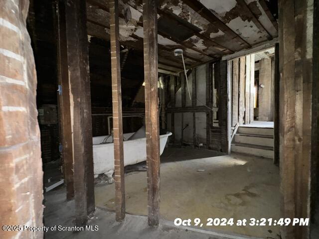 635 Detty St, Scranton, PA 18509 - photo 21
