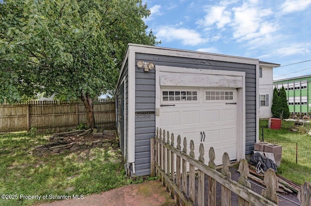 908 Prescott Ave, Scranton, PA 18510 - view of garage