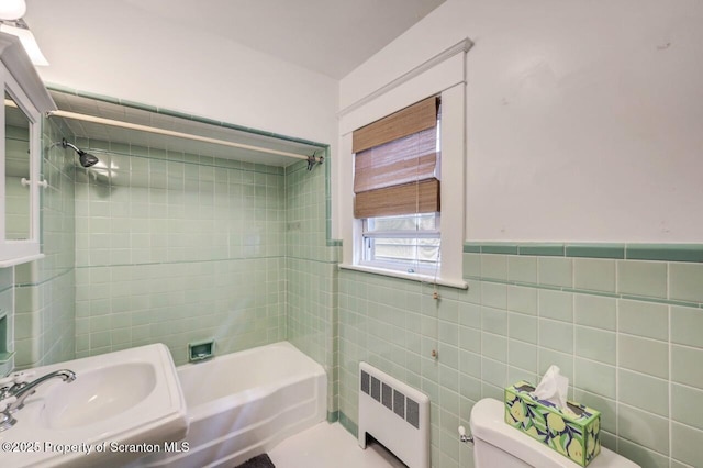 908 Prescott Ave, Scranton, PA 18510 - full bath featuring radiator, shower / washtub combination, and tile walls