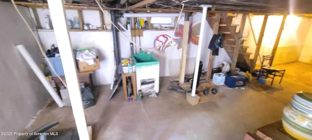 525 N Irving Ave, Scranton, PA 18510 - unfinished below grade area featuring stairs