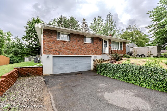 310 Cypress St, Throop, PA 18512