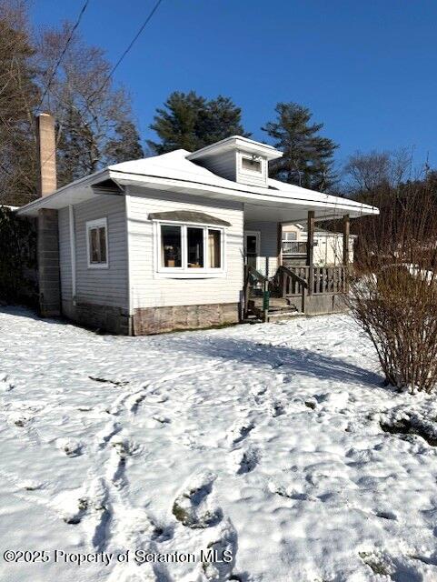 view of front of home with covered porch