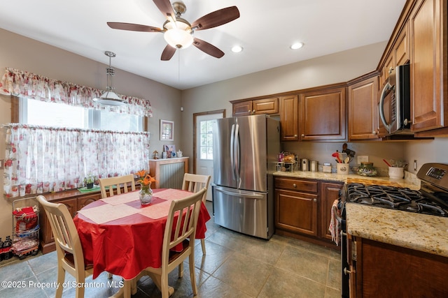 187 Washington St, Carbondale, PA 18407 - photo 8