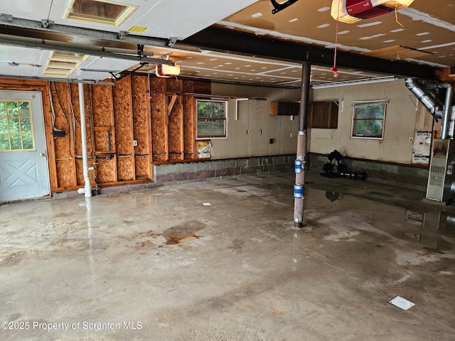 1120 Woodlawn St Unit L10, Scranton, PA 18509 - garage featuring a garage door opener