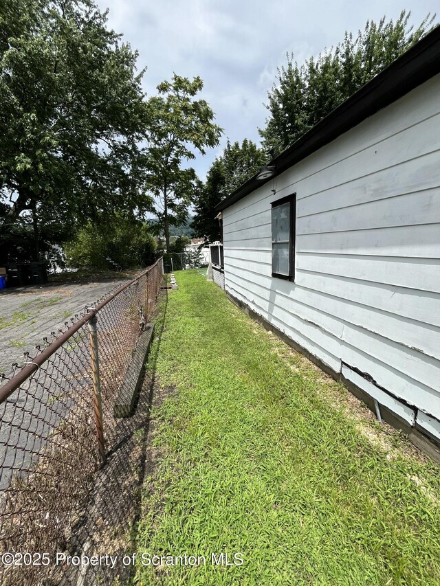 423 W Lackawanna Ave, Olyphant, PA 18447 - photo 59