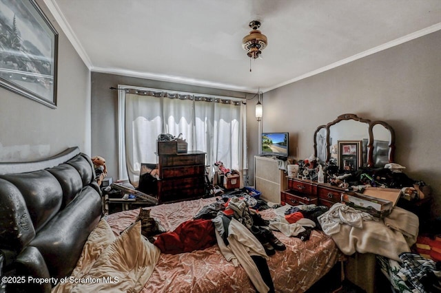 219 N Sumner Ave, Scranton, PA 18504 - bedroom with crown molding and ceiling fan