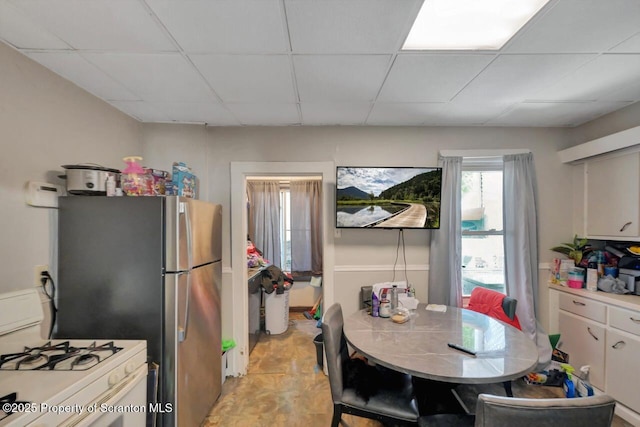 7 Oakwood Pl, Scranton, PA 18510 - dining area with a drop ceiling