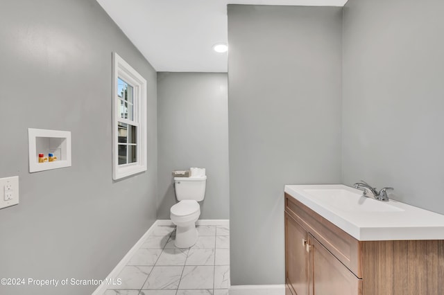100 Short St, Edwardsville, PA 18704 - bathroom with vanity and toilet