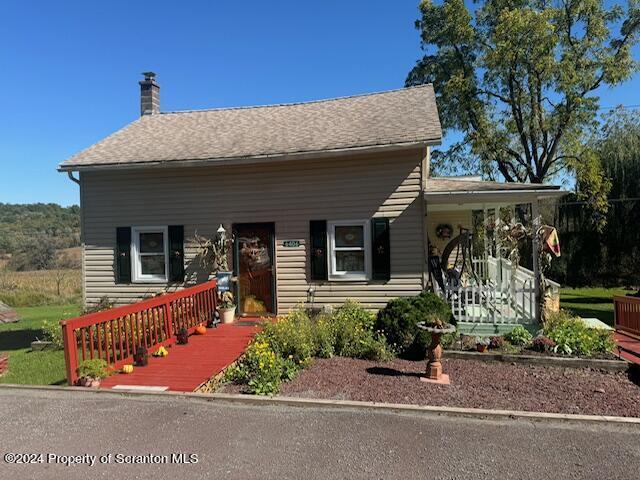 view of front of home featuring a porch