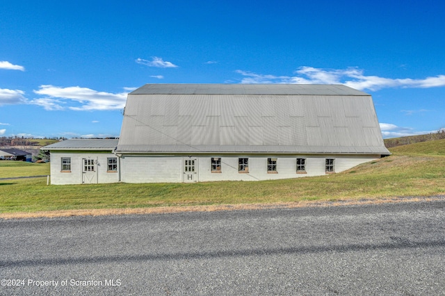 view of building exterior