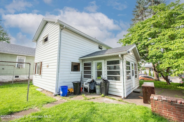517 Emmett St, Scranton, PA 18505 - back of house featuring a yard