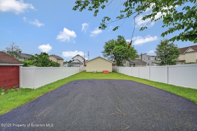 308 Hill St, Jessup, PA 18434 - photo 32