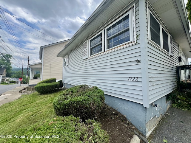 1722 Ash St, Scranton, PA 18510 - photo 4