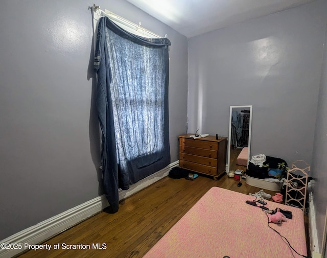 1310 Washburn St, Scranton, PA 18504 - bedroom featuring wood finished floors and baseboards