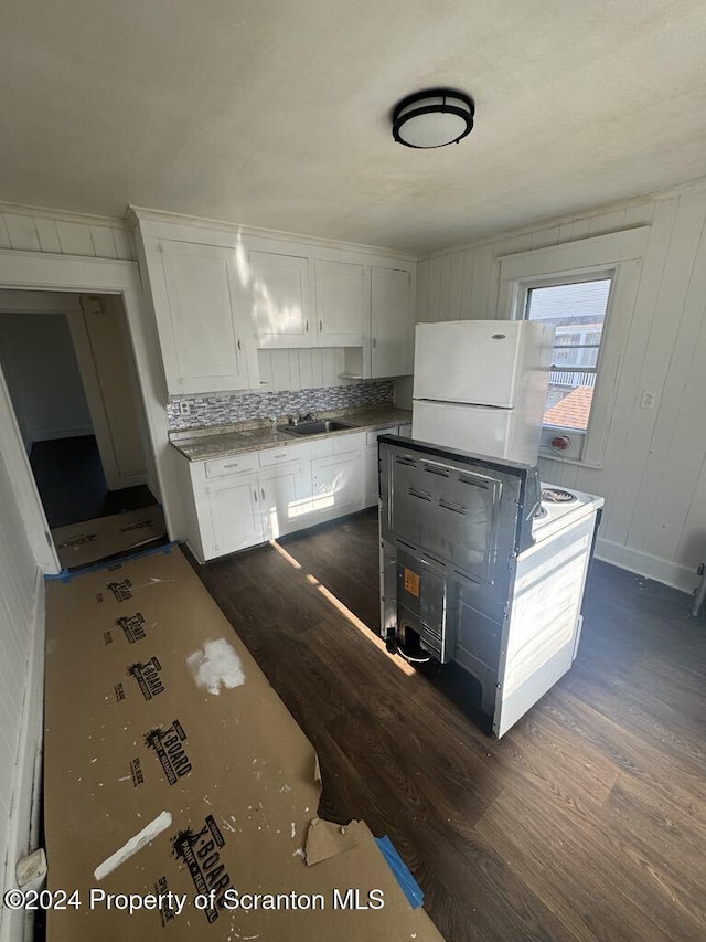 208 E Warren St, Dunmore, PA 18512 - photo 16