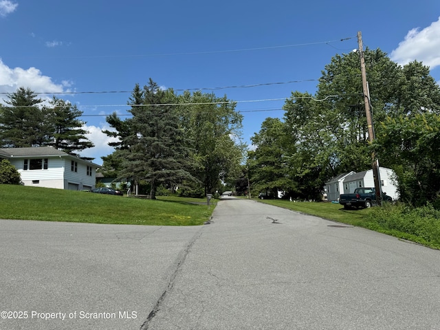 Laurel Dr, Scott Twp, PA 18411