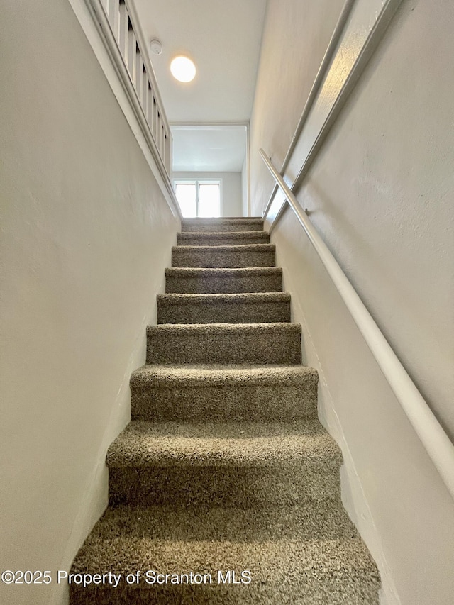 223 225 N Bromley Ave, Scranton, PA 18504