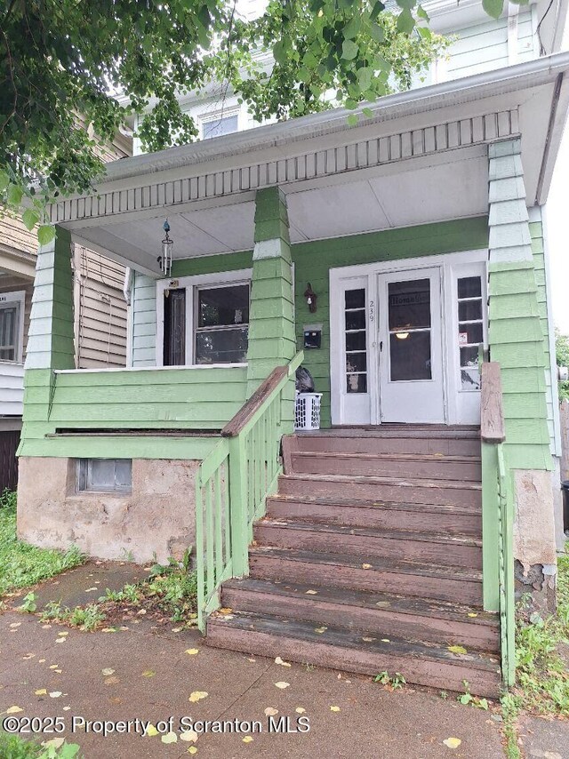 239 W Division St, Wilkes-Barre, PA 18706 - photo 2