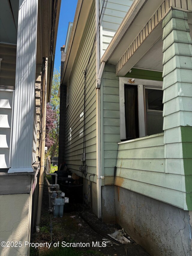view of property exterior