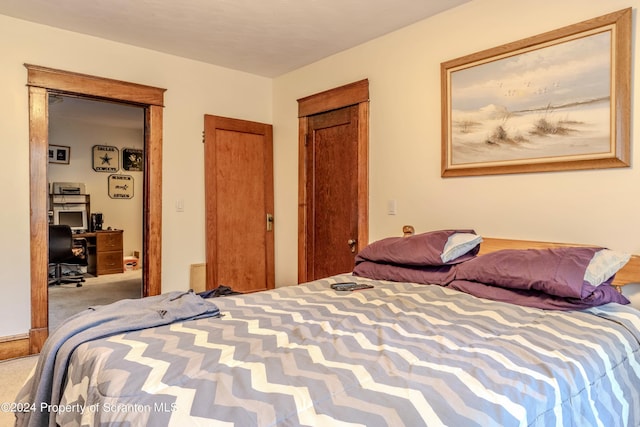 bedroom featuring carpet floors