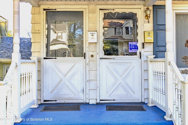 view of entrance to property