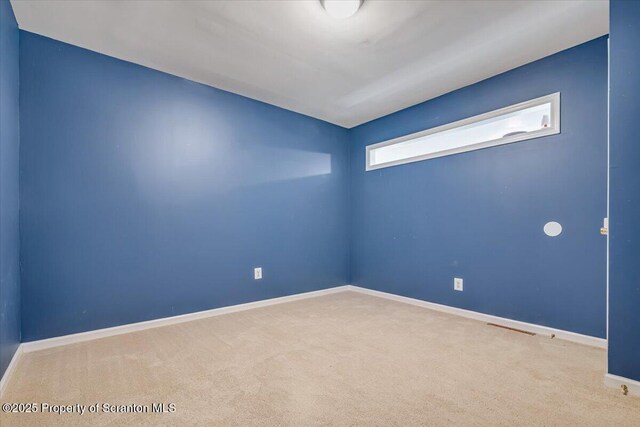 209 Shiny Mountain Rd, Greentown, PA 18426