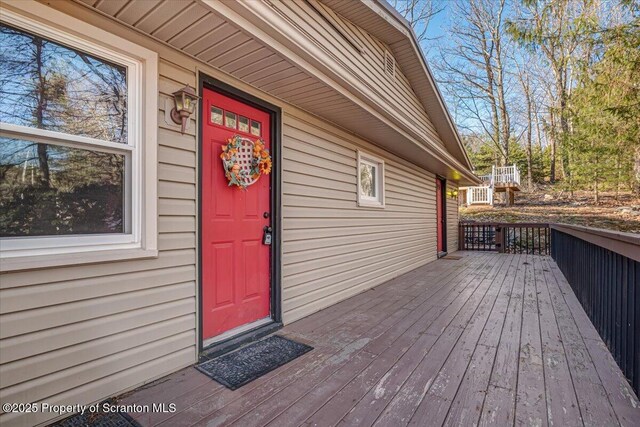 209 Shiny Mountain Rd, Greentown, PA 18426