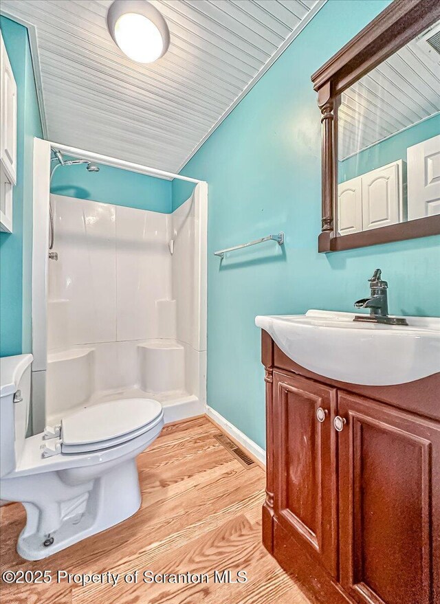 209 Shiny Mountain Rd, Greentown, PA 18426