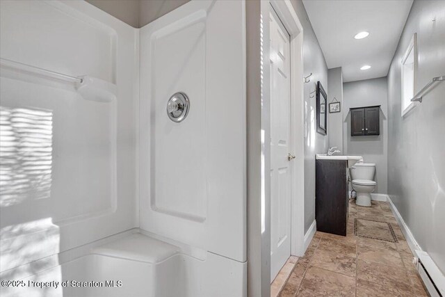 209 Shiny Mountain Rd, Greentown, PA 18426