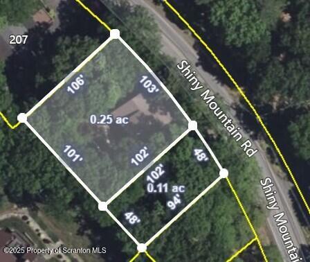 209 Shiny Mountain Rd, Greentown, PA 18426